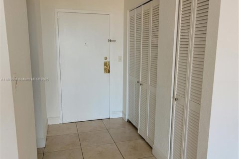 Copropriété à louer à North Miami, Floride: 1 chambre, 62.52 m2 № 1931346 - photo 16
