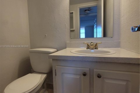 Copropriété à louer à North Miami, Floride: 1 chambre, 62.52 m2 № 1931346 - photo 23