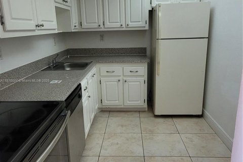 Copropriété à louer à North Miami, Floride: 1 chambre, 62.52 m2 № 1931346 - photo 21