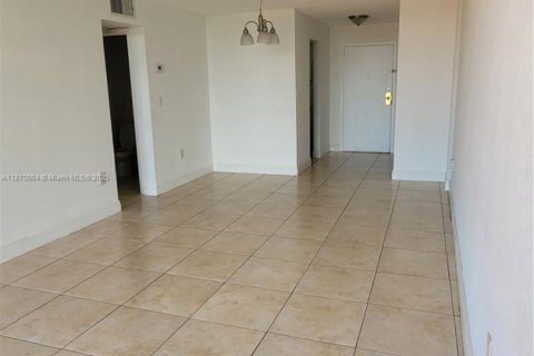 Copropriété à louer à North Miami, Floride: 1 chambre, 62.52 m2 № 1931346 - photo 19