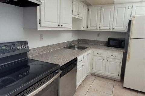 Copropriété à louer à North Miami, Floride: 1 chambre, 62.52 m2 № 1931346 - photo 20