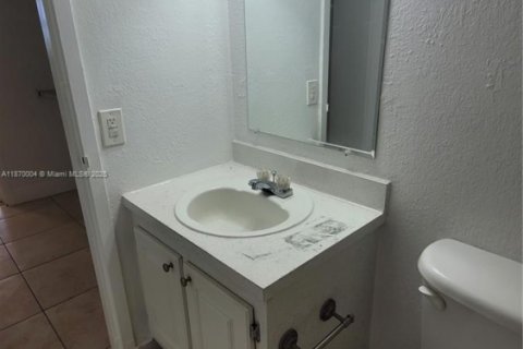 Copropriété à louer à North Miami, Floride: 1 chambre, 62.52 m2 № 1931346 - photo 30