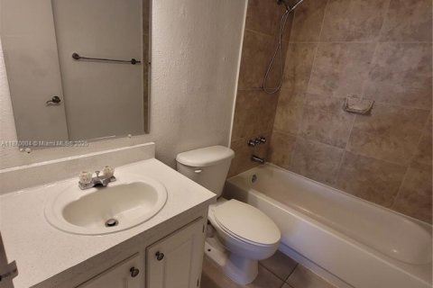 Copropriété à louer à North Miami, Floride: 1 chambre, 62.52 m2 № 1931346 - photo 28