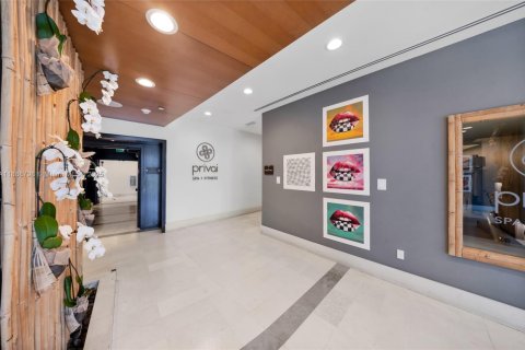 Condo in Miami, Florida, 2 bedrooms  № 1938881 - photo 30