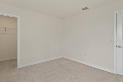House in Winter Haven, Florida 4 bedrooms, 206.89 sq.m. № 1911318 - photo 27