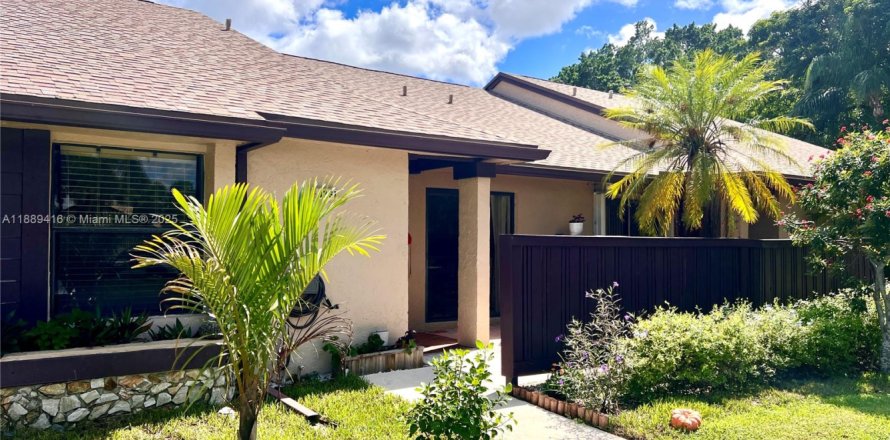 Casa en Boca Raton, Florida 2 dormitorios, 104.7 m2 № 1938698
