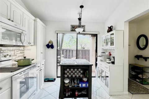 Casa en alquiler en Boca Raton, Florida, 2 dormitorios, 104.7 m2 № 1938698 - foto 21