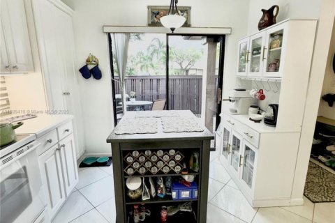 Casa en alquiler en Boca Raton, Florida, 2 dormitorios, 104.7 m2 № 1938698 - foto 12