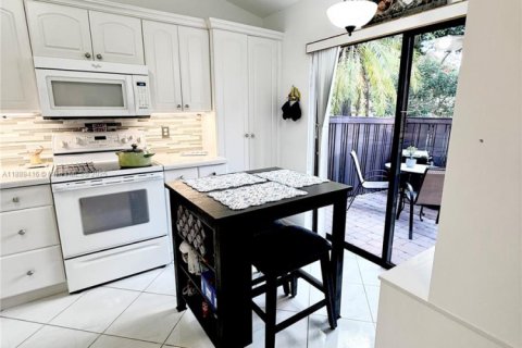 Casa en alquiler en Boca Raton, Florida, 2 dormitorios, 104.7 m2 № 1938698 - foto 10