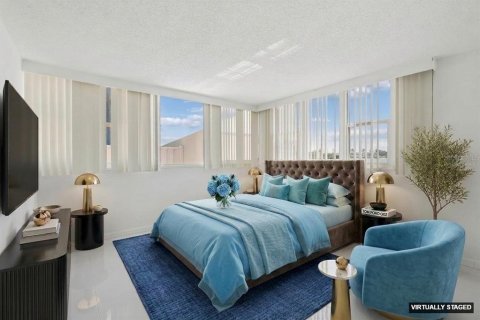 Copropriété à vendre à Treasure Island, Floride: 1 chambre, 82.22 m2 № 2134252 - photo 14