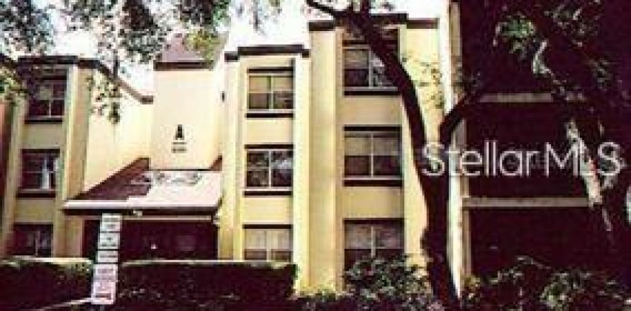 Condo in Tampa, Florida, 3 bedrooms № 1687264