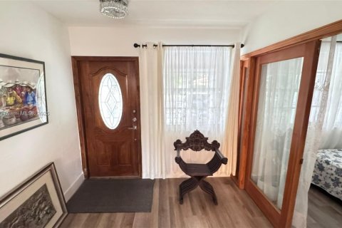 Купить виллу или дом в Майами, Флорида 3 спальни, 140.28м2, № 1932147 - фото 10