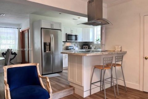 Villa ou maison à vendre à Miami, Floride: 3 chambres, 140.28 m2 № 1932147 - photo 25