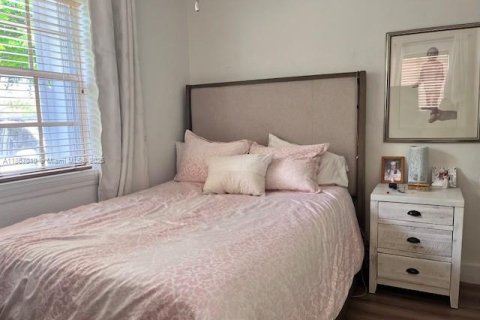 Villa ou maison à vendre à Miami, Floride: 3 chambres, 140.28 m2 № 1932147 - photo 20