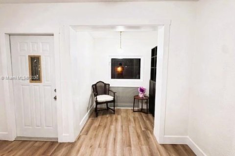 Villa ou maison à vendre à Miami, Floride: 3 chambres, 140.28 m2 № 1932147 - photo 29