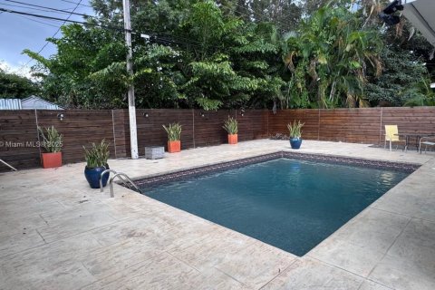 Купить виллу или дом в Майами, Флорида 3 спальни, 140.28м2, № 1932147 - фото 18
