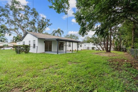 House in Tampa, Florida 3 bedrooms, 139.54 sq.m. № 1838387 - photo 26
