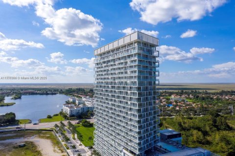 Condo in Sunrise, Florida, 2 bedrooms  № 1707576 - photo 16
