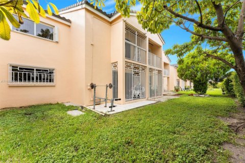 Adosado en venta en Miami, Florida, 3 dormitorios, 111.02 m2 № 1867262 - foto 16