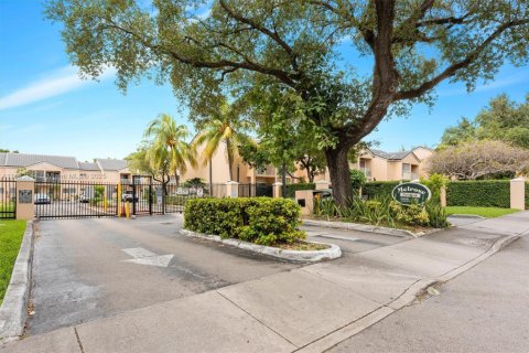 Adosado en venta en Miami, Florida, 3 dormitorios, 111.02 m2 № 1867262 - foto 17