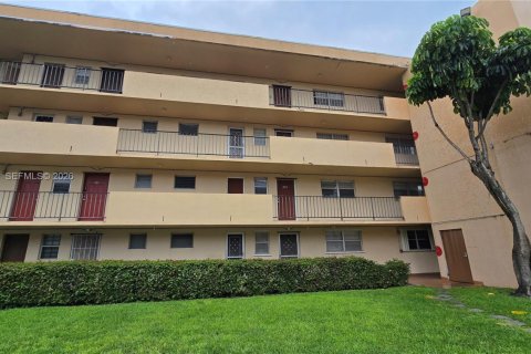 Condo à Miami, Floride, 2 chambres № 2181174