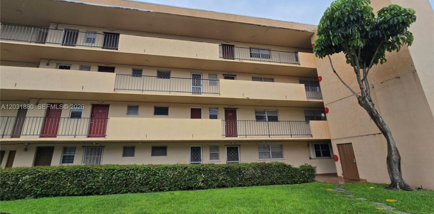 Condo à Miami, Floride, 2 chambres № 2181174
