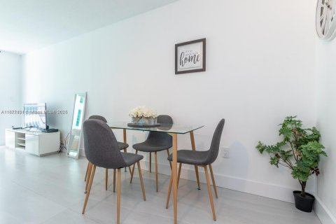 Снять в аренду кондоминиум в Майами, Флорида 39.48м2, № 1798837 - фото 23