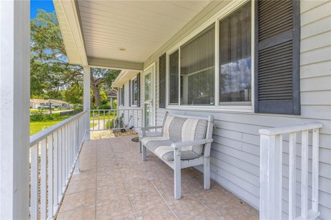 House in Ocala, Florida 2 bedrooms, 91.79 sq.m. № 2208534 - photo 2