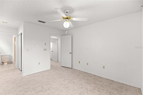 House in Ocala, Florida 2 bedrooms, 91.79 sq.m. № 2208534 - photo 18