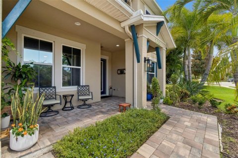 Villa ou maison à vendre à Apollo Beach, Floride: 4 chambres, 307.32 m2 № 2298424 - photo 6