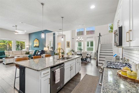 Villa ou maison à vendre à Apollo Beach, Floride: 4 chambres, 307.32 m2 № 2298424 - photo 21