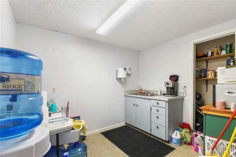 Commercial property in Saint Augustine, Florida № 2205804 - photo 5