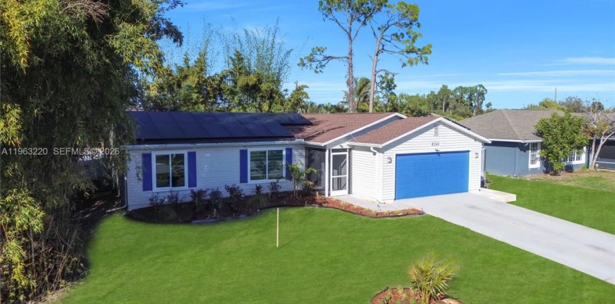 House in Fort Myers, Florida 3 bedrooms № 2026622