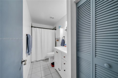 House in Fort Myers, Florida 3 bedrooms № 2026622 - photo 15