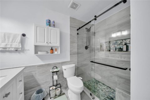 House in Fort Myers, Florida 3 bedrooms № 2026622 - photo 11