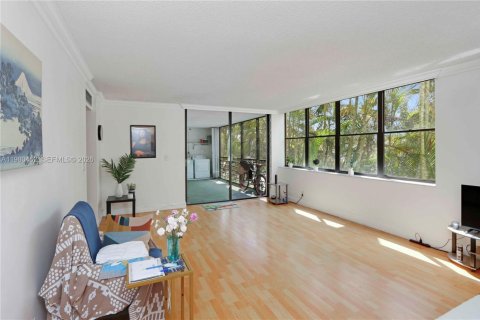 Купить кондоминиум в Авентура, Флорида 3 спальни, 128.21м2, № 2045365 - фото 11