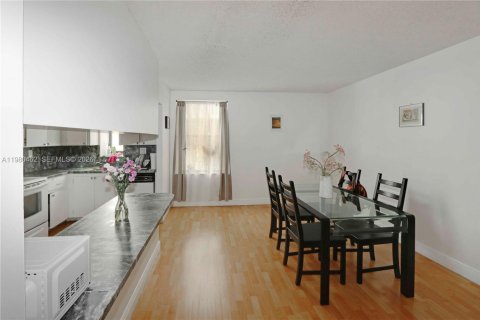 Купить кондоминиум в Авентура, Флорида 3 спальни, 128.21м2, № 2045365 - фото 5