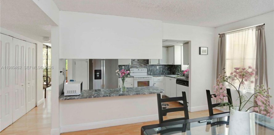 Кондоминиум с 3 спальнями в Авентура, Флорида № 2045365