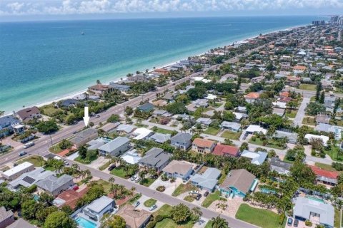 Casa en alquiler en Belleair Beach, Florida, 4 dormitorios, 282.05 m2 № 1747545 - foto 26