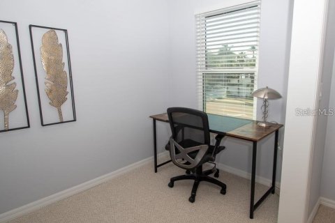 Casa en alquiler en Belleair Beach, Florida, 4 dormitorios, 282.05 m2 № 1747545 - foto 12