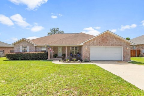 Casa en venta en Crestview, Florida, 4 dormitorios, 230.21 m2 № 562686 - foto 1