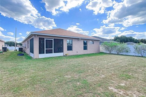 Casa en alquiler en Winter Haven, Florida, 4 dormitorios, 158.58 m2 № 1811041 - foto 20