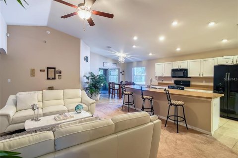 Casa en alquiler en Winter Haven, Florida, 4 dormitorios, 158.58 m2 № 1811041 - foto 3