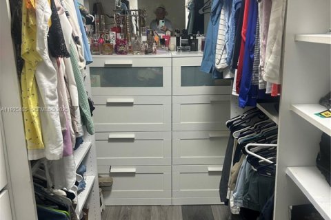 Condominio en venta en Pembroke Pines, Florida, 2 dormitorios, 103.31 m2 № 1983908 - foto 16