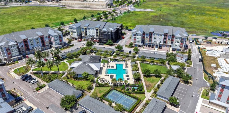 Condo in Orlando, Florida, 2 bedrooms № 2316452
