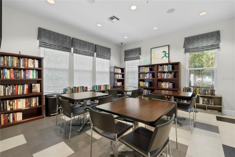 Condo in Orlando, Florida, 2 bedrooms № 2316452 - photo 23