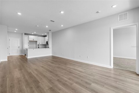 Condo in Orlando, Florida, 2 bedrooms № 2316452 - photo 7