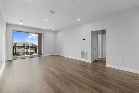 Condo in Orlando, Florida, 2 bedrooms № 2316452 - photo 6