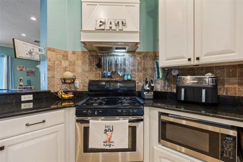 Купить виллу или дом в Ривервью, Флорида 15 комнат, 304.53м2, № 1899263 - фото 22