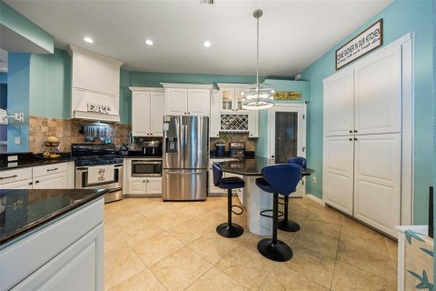 Купить виллу или дом в Ривервью, Флорида 15 комнат, 304.53м2, № 1899263 - фото 20